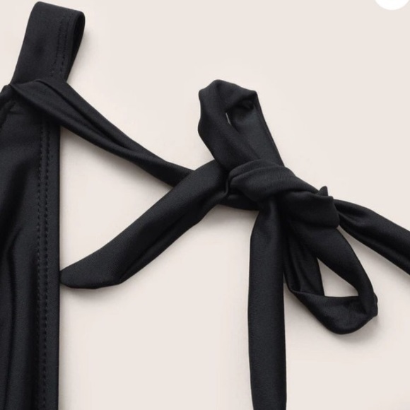 BNWT Black Halter Neck Empire waist A-line Swim Dress w/removable pads BloomChic - Picture 9 of 11